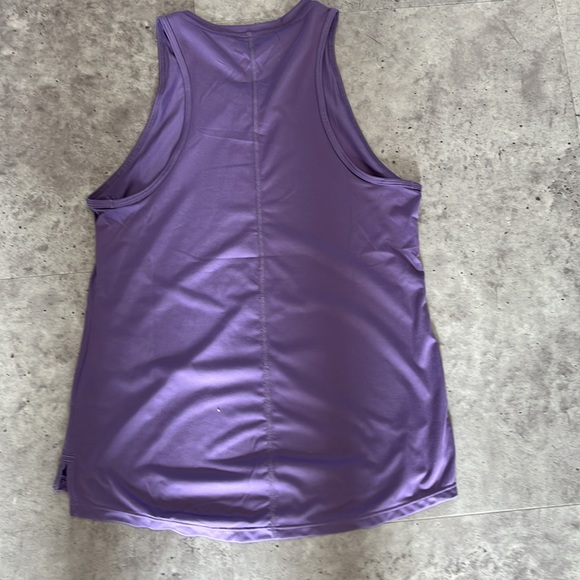 Nike XS Dri-fit tank. NEVER WORN! - Picture 3 of 3